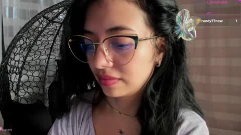 Snapshot of adorabolt chatting on May 4, 5:09 pm Stormi online show from May 4, 5:09 pm