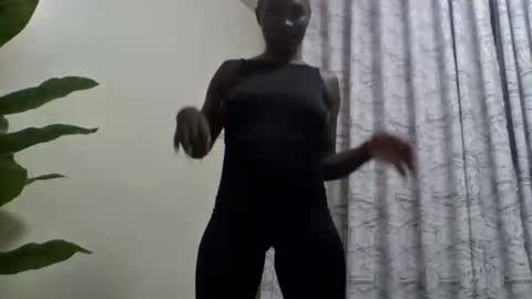 adorarissah online show from May 26, 9:33 pm
