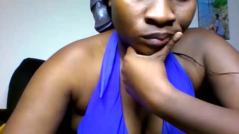 adore_booty online show from April 22, 11:45 am