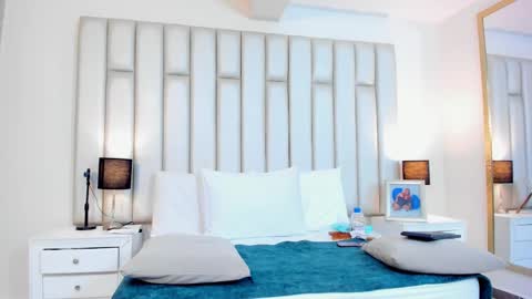 ANDREA PEREZ online show from February 12, 2:43 pm