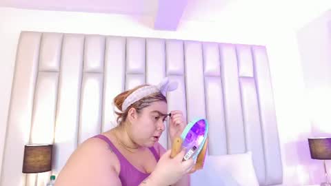 ANDREA PEREZ online show from July 1, 12:40 pm