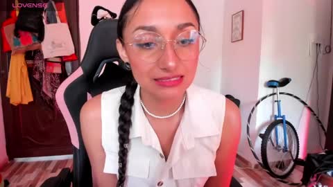 Adrena10 online show from May 4, 2:35 pm
