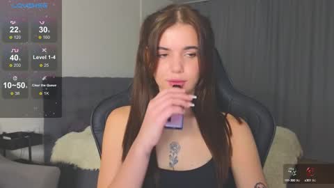 Snapshot of adri_dream chatting on October 9, 9:13 pm Adriana online show from October 9, 9:13 pm