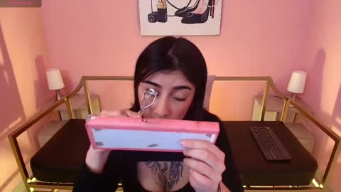 Snapshot of adri_gomez_1 chatting on September 12, 4:12 am Adri online show from September 12, 4:12 am