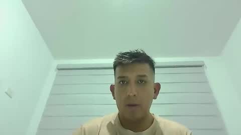 Snapshot of adrian1991oscar chatting on May 26, 11:23 pm ADRIAN OSCAR online show from May 26, 11:23 pm