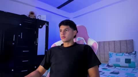 ADRIAN online show from March 4, 6:58 pm