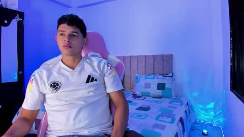 ADRIAN online show from March 9, 7:07 pm