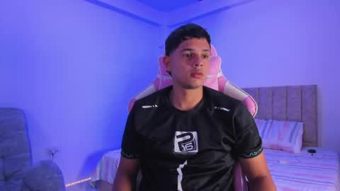 ADRIAN online show from April 23, 7:16 pm