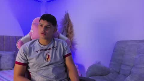 ADRIAN online show from June 4, 6:47 pm