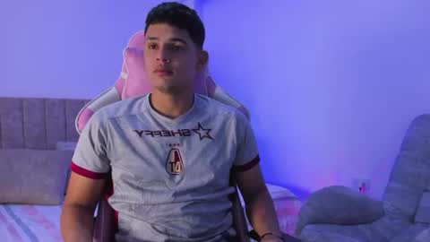 ADRIAN online show from June 9, 7:03 pm