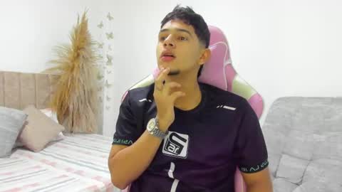 ADRIAN online show from June 30, 7:04 pm