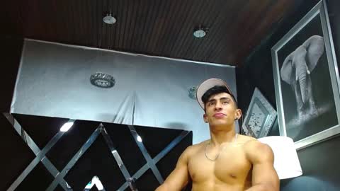 Snapshot of adrian_rae chatting on January 28, 2:53 pm online show from January 28, 2:53 pm