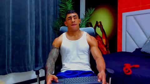   online show from March 18, 11:46 am