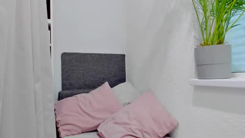 Snapshot of adriana_coy_ chatting on December 2, 2:12 pm Adriana online show from December 2, 2:12 pm