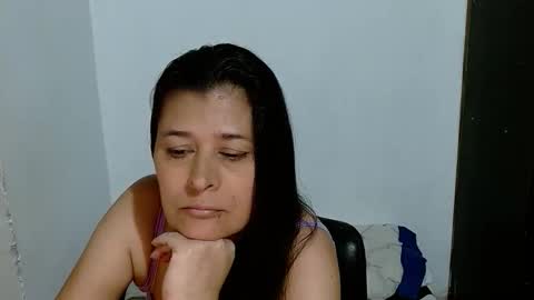 Snapshot of adriana_milf chatting on April 5, 3:36 am Adriana milf online show from April 5, 3:36 am