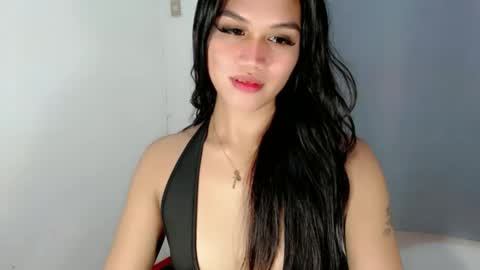 adriana_slutt online show from November 12, 1:11 pm