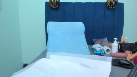 Snapshot of adrianasex_69 chatting on July 6, 1:35 am adriana online show from July 6, 1:35 am