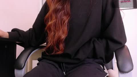 Snapshot of adrianna5_ chatting on May 3, 9:15 am Adriana online show from May 3, 9:15 am