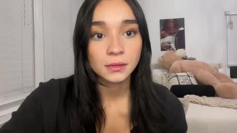 Snapshot of adriannarodriguez chatting on February 7, 3:01 am Adrianna  online show from February 7, 3:01 am