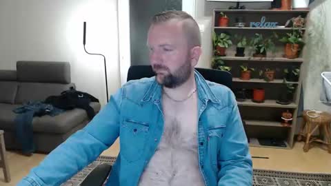 Felix84 online show from April 14, 8:15 pm