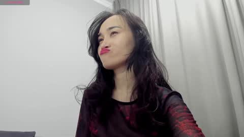 Snapshot of ae_nie chatting on December 28, 2:53 pm Aenie online show from December 28, 2:53 pm