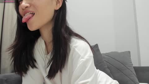 Snapshot of ae_nie chatting on January 27, 2:46 pm Aenie online show from January 27, 2:46 pm