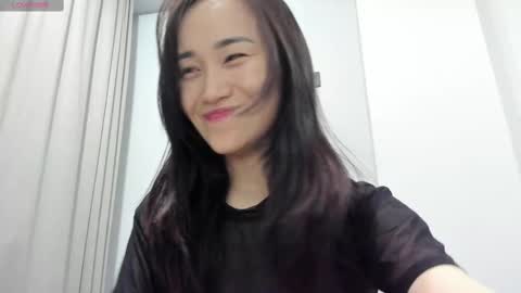 Snapshot of ae_nie chatting on February 26, 12:47 pm Aenie online show from February 26, 12:47 pm