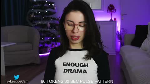 Snapshot of aelia_anara chatting on December 13, 6:31 am Aelia online show from December 13, 6:31 am