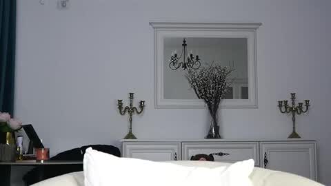 Snapshot of aelia_anara chatting on September 25, 3:54 am Aelia online show from September 25, 3:54 am