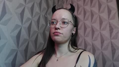 Snapshot of aelita_night chatting on September 29, 7:51 pm aelita_night online show from September 29, 7:51 pm