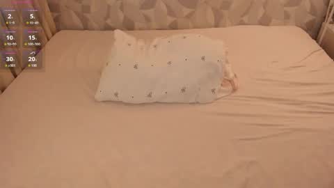 Emi online show from May 19, 6:09 am