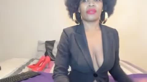 AfricanSquirtQueen online show from June 17, 7:11 am