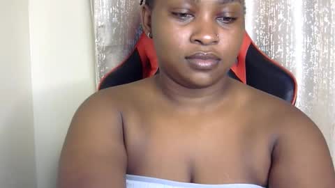 stella online show from April 26, 4:48 pm