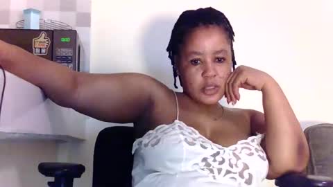 loise online show from December 22, 11:24 pm
