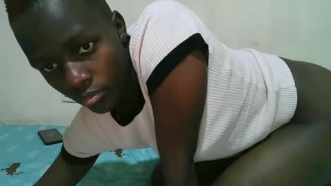 Snapshot of african_pussy2 chatting on March 12, 2:45 pm african_pussy2 online show from March 12, 2:45 pm