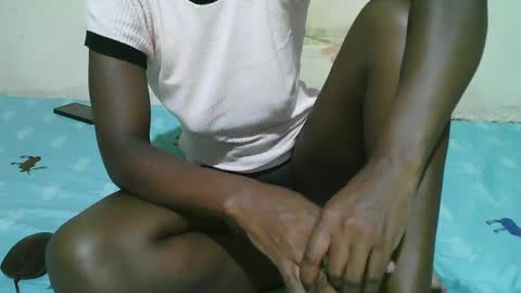 Snapshot of african_pussy2 chatting on March 12, 6:00 pm african_pussy2 online show from March 12, 6:00 pm