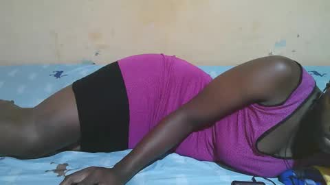 Snapshot of african_pussy2 chatting on October 15, 7:30 am african_pussy2 online show from October 15, 7:30 am