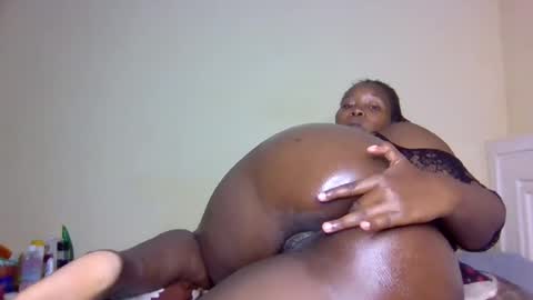 africana_08 online show from July 9, 9:30 pm