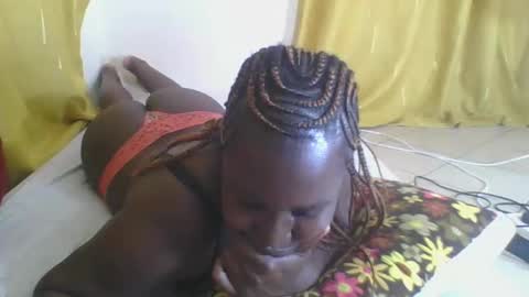 Snapshot of africanbeauty4 chatting on November 3, 6:25 am ELIZABETH online show from November 3, 6:25 am