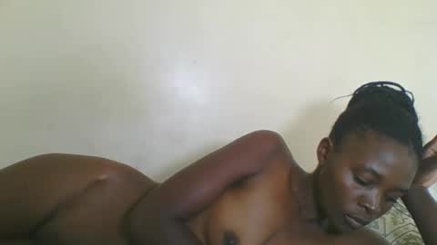 Yvonne online show from February 9, 12:53 pm