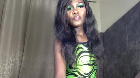 Snapshot of africansweerie20 chatting on November 30, 10:14 pm africansweerie20 online show from November 30, 10:14 pm