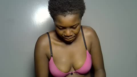 afrikan_desire online show from March 23, 1:37 pm