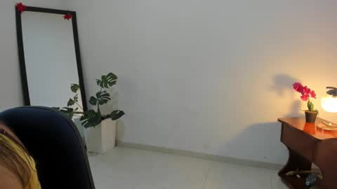 Snapshot of afrodita3123 chatting on September 19, 3:13 pm Lorena online show from September 19, 3:13 pm