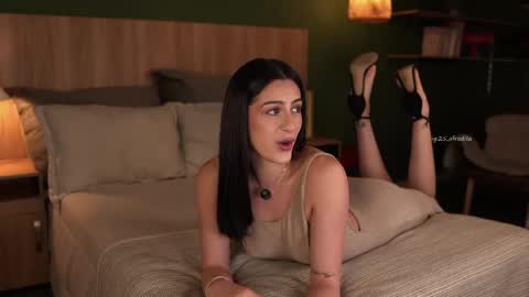 Emma online show from February 6, 10:13 pm