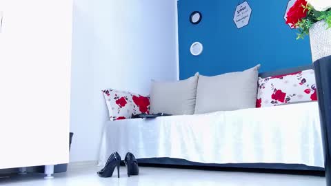 Snapshot of afroditha_ chatting on February 19, 6:00 pm Amalia online show from February 19, 6:00 pm