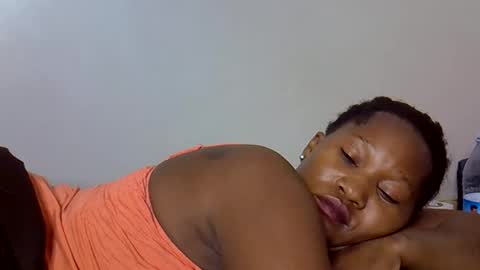 Snapshot of afronubians chatting on November 17, 6:14 pm afronubians online show from November 17, 6:14 pm