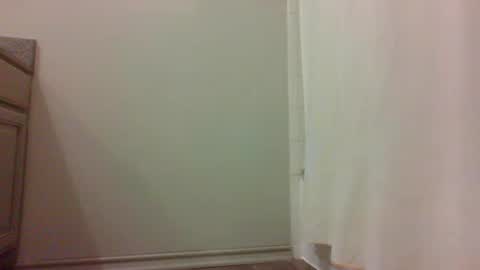 Snapshot of afterhourg chatting on December 16, 7:15 am afterhourg online show from December 16, 7:15 am