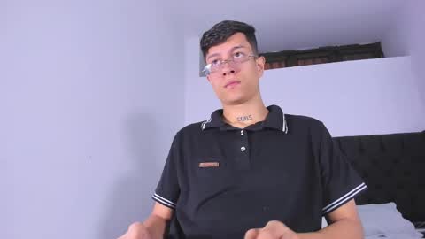 Snapshot of agarevans chatting on January 3, 4:22 am AGAR online show from January 3, 4:22 am