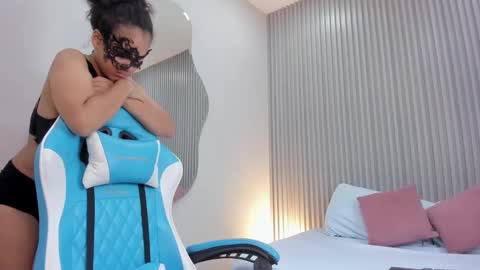 Snapshot of agata18_ chatting on October 29, 1:02 pm A G A T A online show from October 29, 1:02 pm