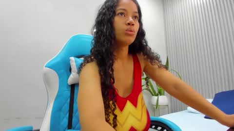 Snapshot of agata18_ chatting on November 19, 12:27 pm A G A T A online show from November 19, 12:27 pm
